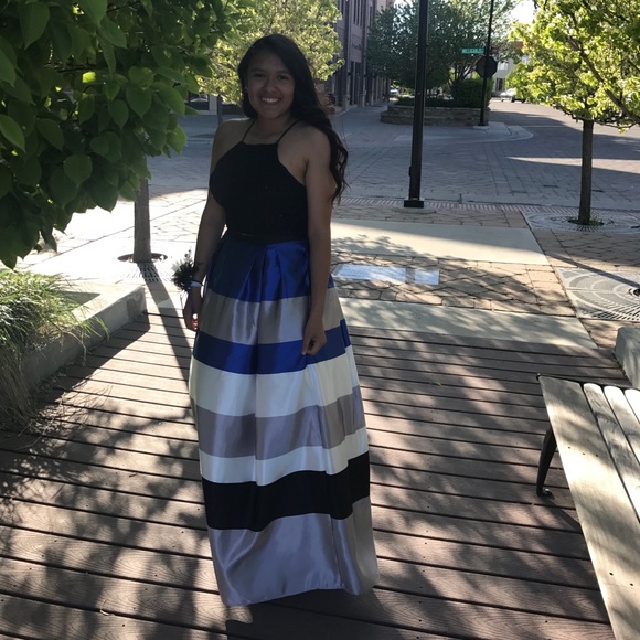 prom dresses - Picture 2 of 3